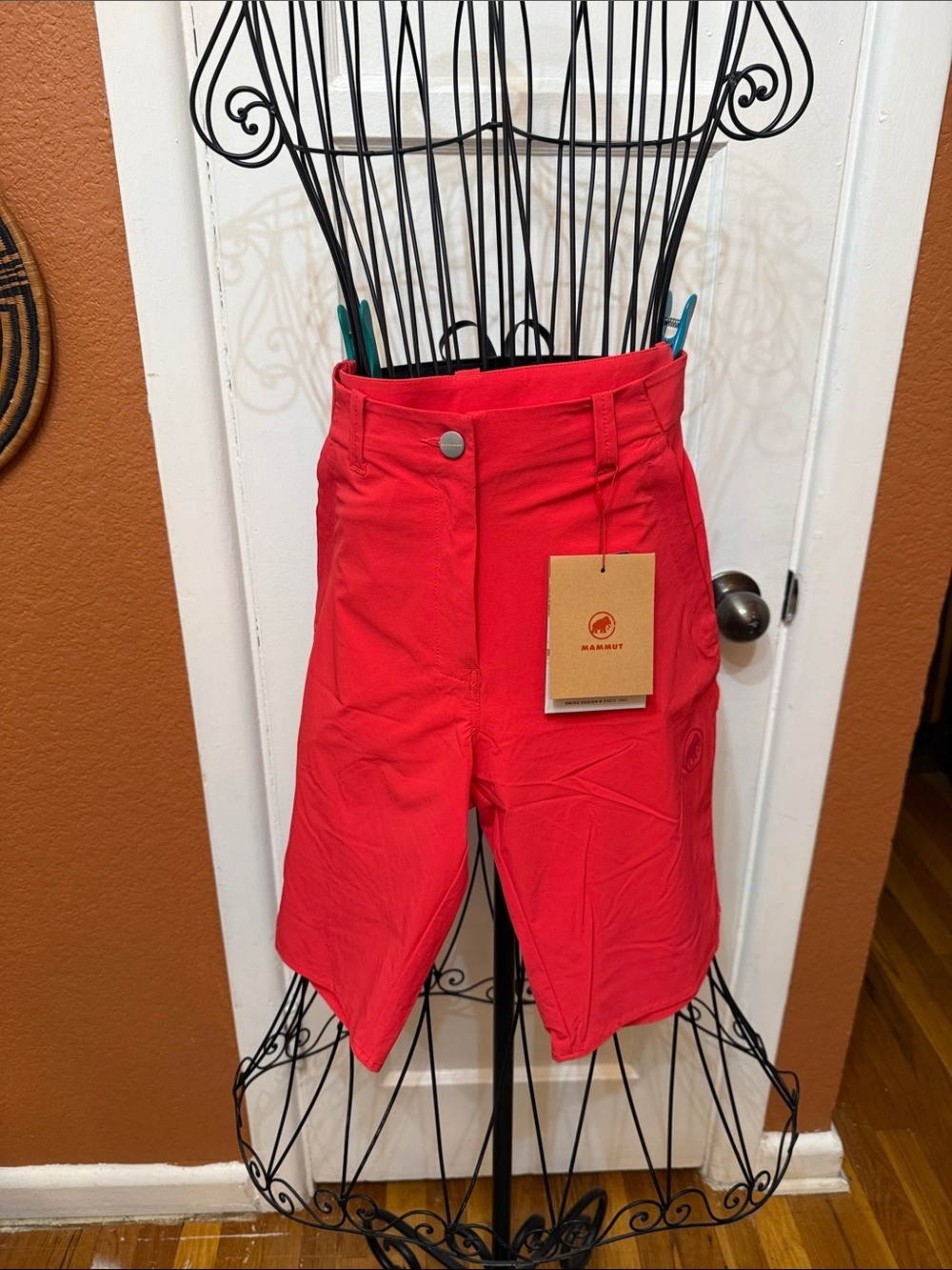 Mammut Bright Red Technical High-Waist Shorts